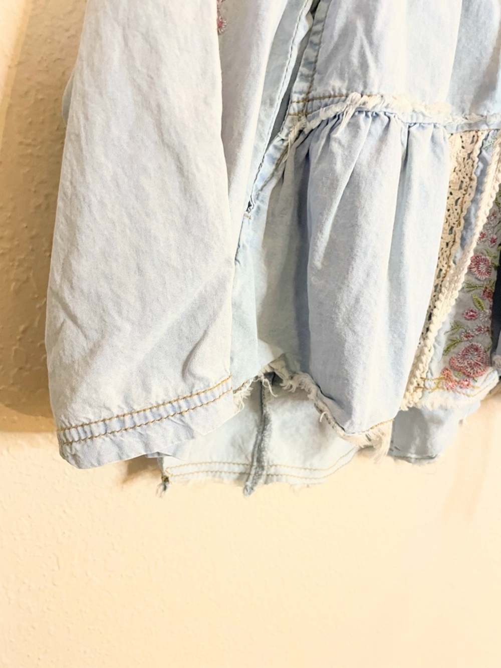 POL Embroidered Chambray Top with Hoodie Cottagecore Boho Cotton Small - Picture 4 of 12